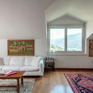  Appartement I D'a Charming Penthouse - View- Como- House-130 Mt-2 Double Bedrooms And 2 Double Bathrooms A Spacious Living Room-full Equipped Kitchen-private Garden And Terrace-private Covered Parking